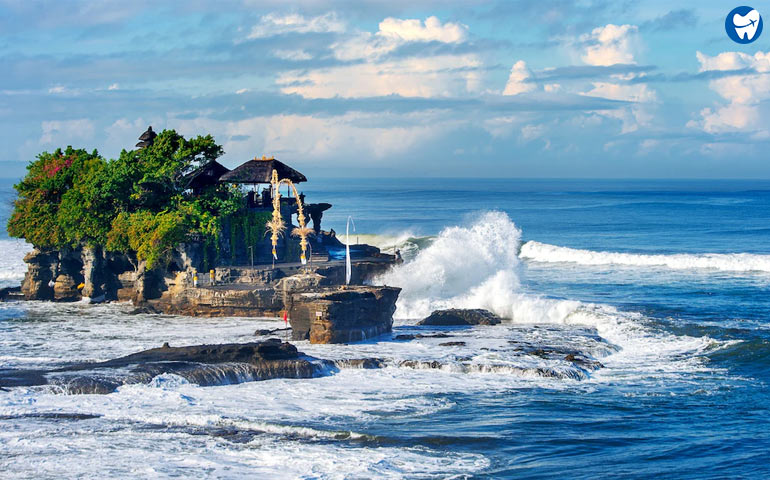 Pura Tanah Lot in Bali, Indonesia