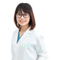 Doctor at HoaSu dental clinic in vietnam