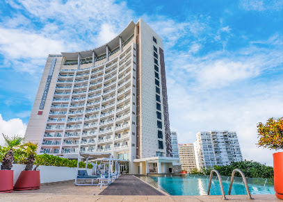 Krystal Urban Cancún & Beach Club