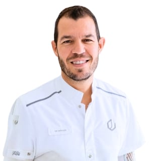 Dr. Iván Mendoza